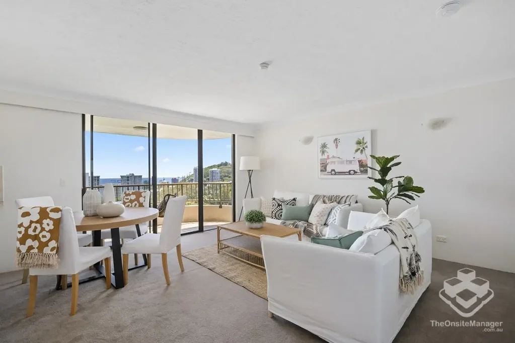 Beautiful Coastal Apartment | Heart of Burleigh Heads | Ocean Views