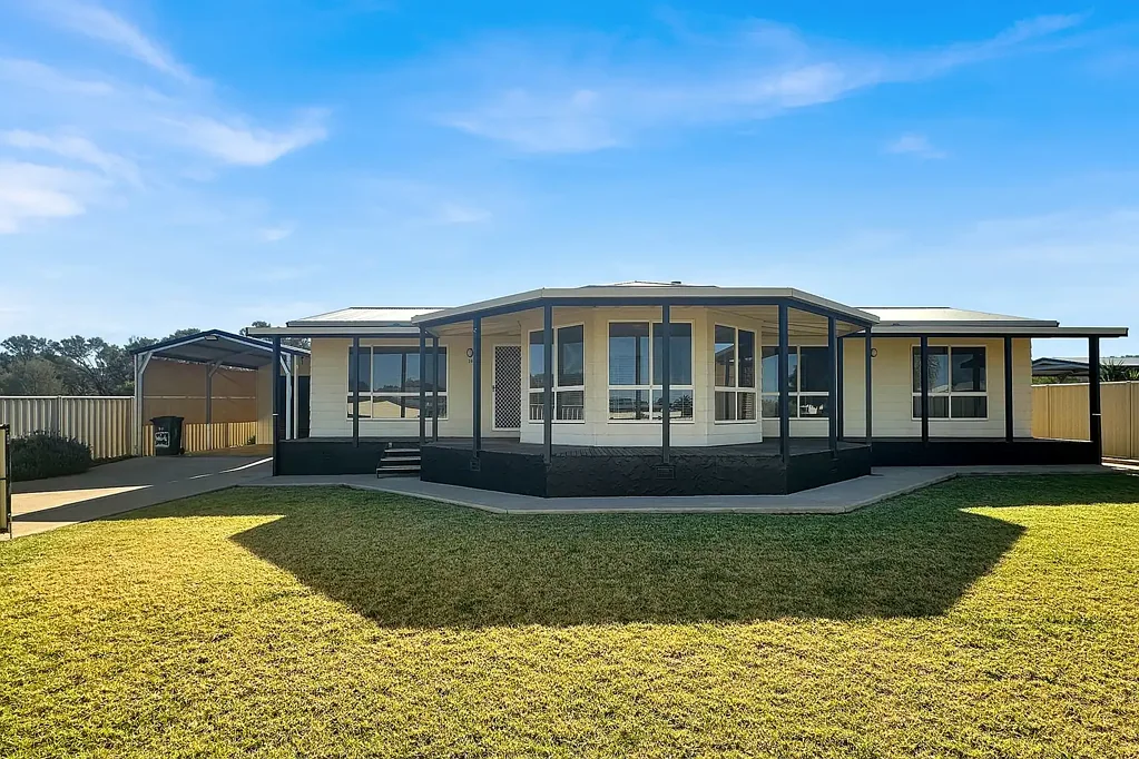 39 Duffy Drive, Cobar, NSW 2835