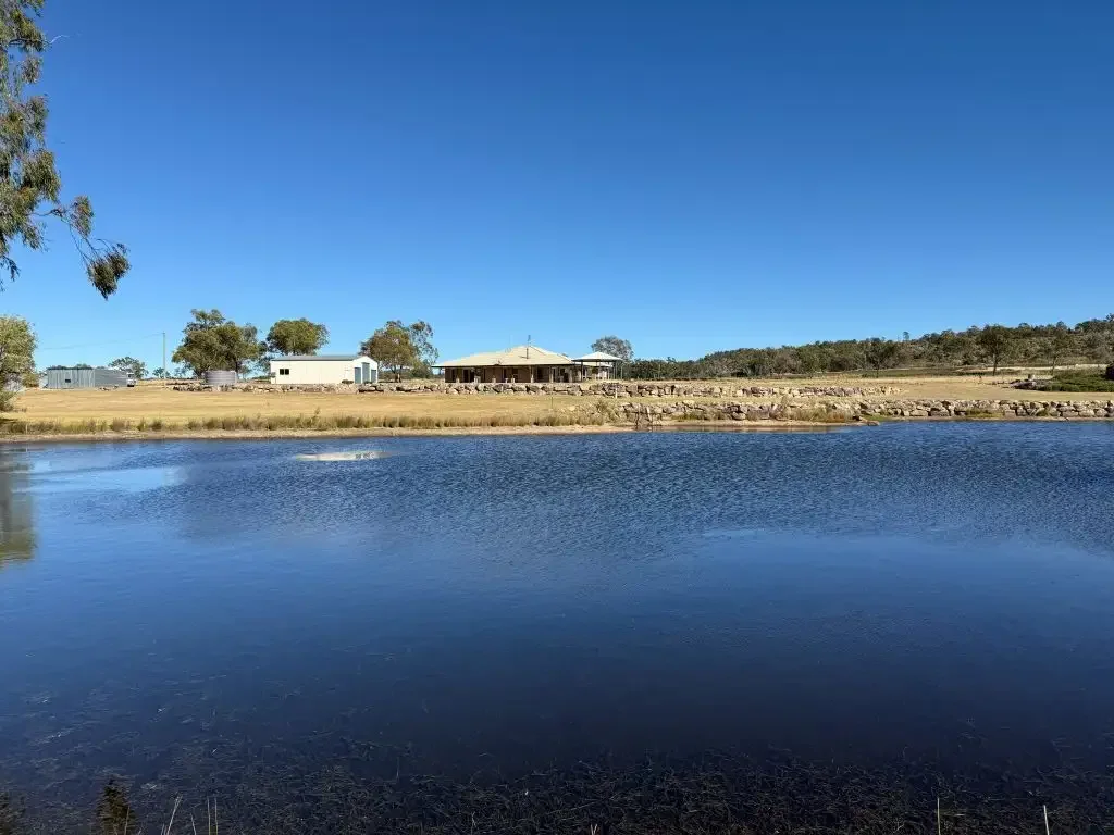 Dalcouth 3房  Stanthorpe - Lifestyle - Location - Loads of Water