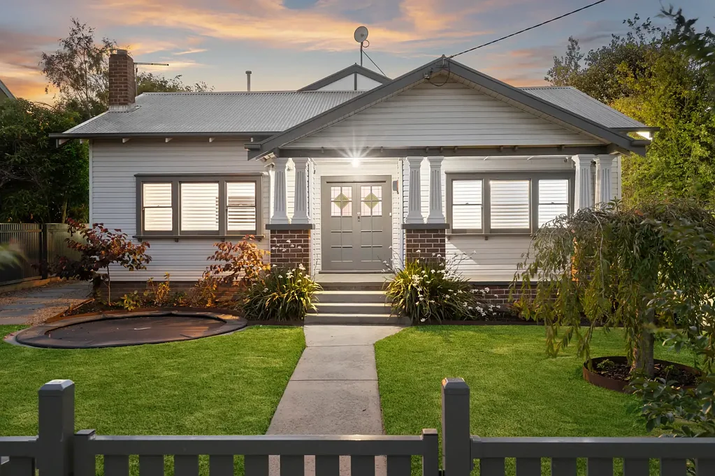 11 McDonald Street, Colac, VIC 3250