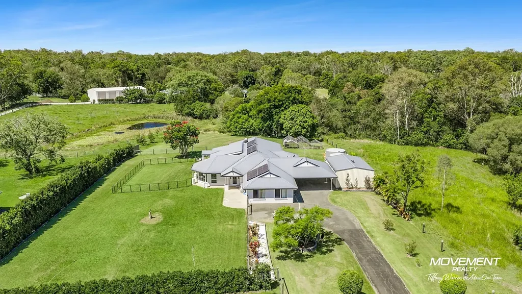 Rocksberg 5غرفة نوم Serene Acreage Living — Quiet, Spacious & Only 15 Minutes to Caboolture & Morayfield