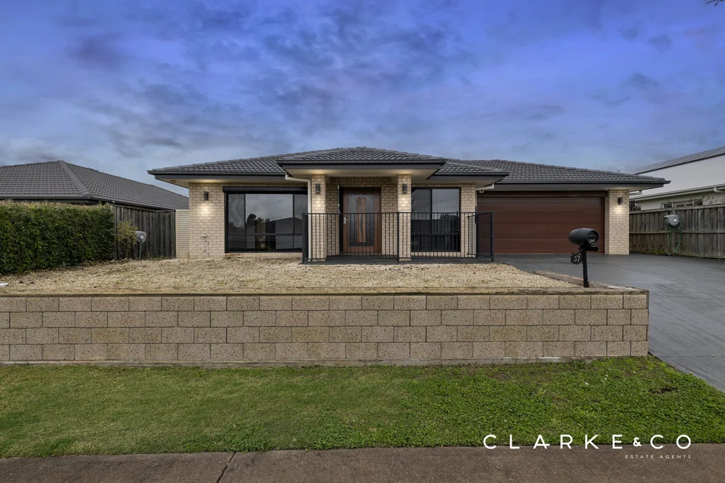 37 Whitewater Street, Chisholm, NSW 2322