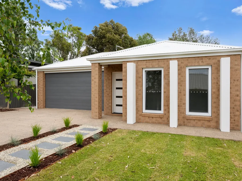 2/47A Highton Lane, Mansfield, VIC 3722