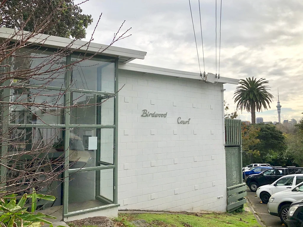 Popular Birdwood Crescent