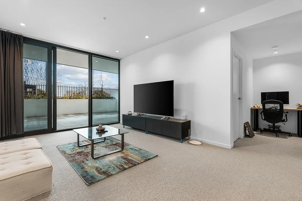 Doncaster 1બેડરૂમ Stylish Apartment with Oversized Courtyard in the Heart of Doncaster