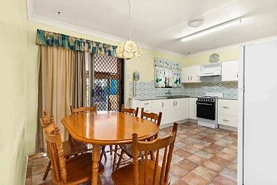 ਰਸੋਈ - 23 Bramble Street, Norman Gardens, QLD 4701