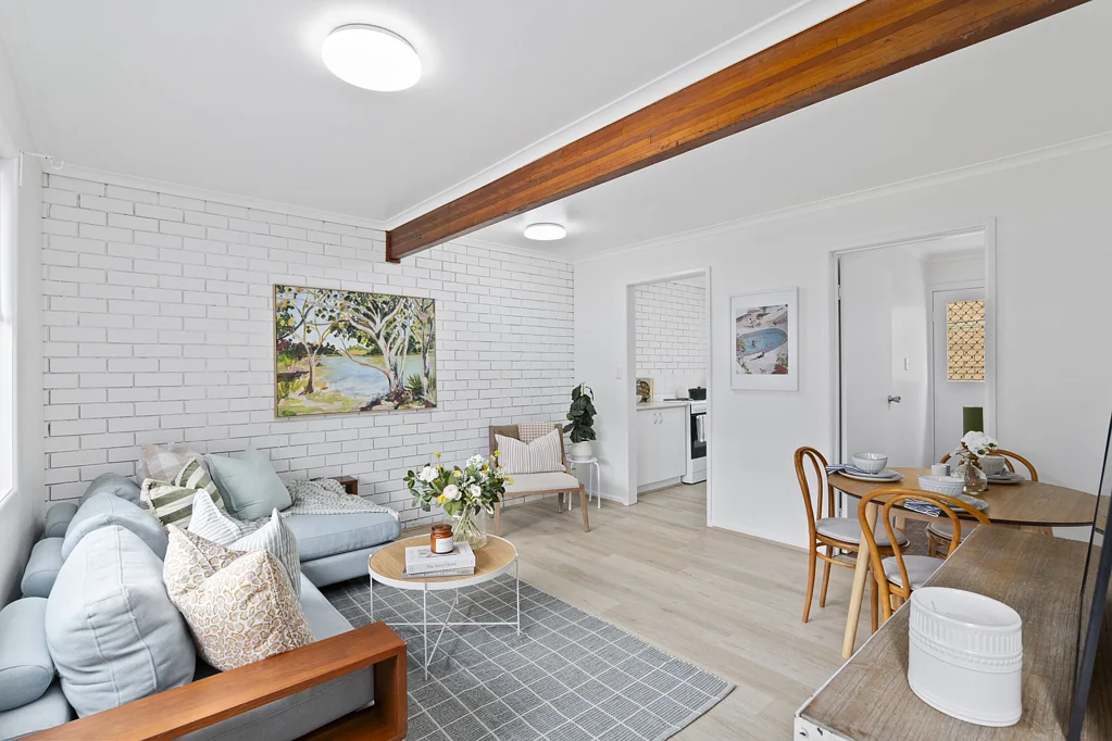 4/4 Cowper Avenue, Eagleby, QLD 4207