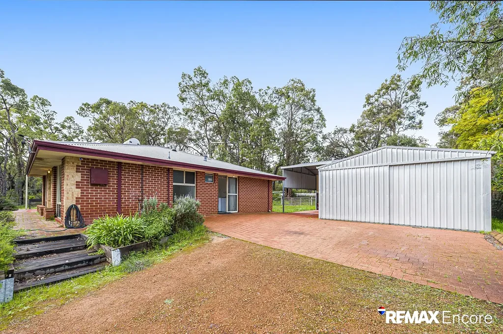 Mount Helena 3 Bedroom Get Your Runners On