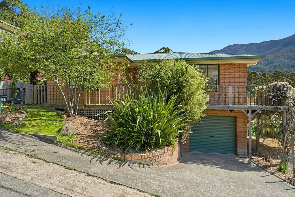 2/122B Strickland Avenue, South Hobart, TAS 7004