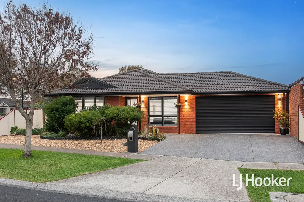 Point Cook 4침실 Exquisite Family Living in the Superb Boardwalk Estate