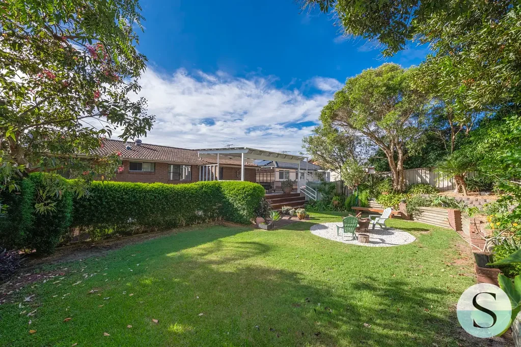 Swansea Heads 4Zimmer One Home Back from Brilliant Sand & Surf, Surrounded by Water & Nature, a Lifestyle Home, Live on the Same Level as Your Big Deck & Private Backyard