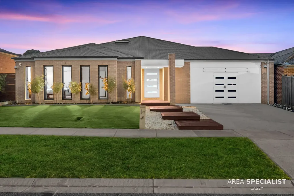 22 Yammerbook Way, Cranbourne East, VIC 3977