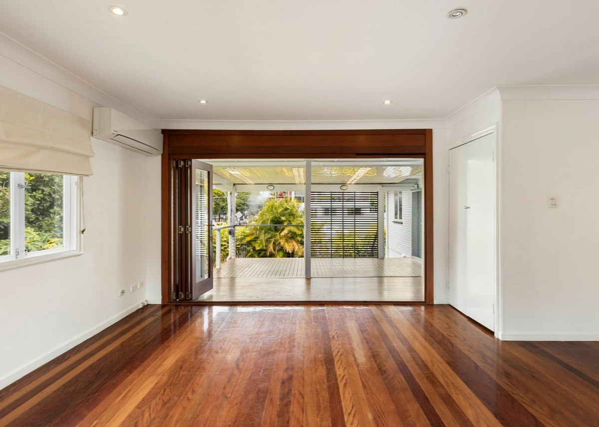 70 NOBLE ST, CLAYFIELD QLD 4011, 0部屋, 0バスルーム, House