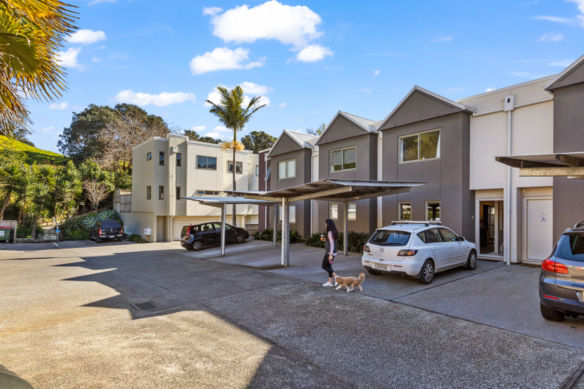 38/21 Hunters Park Drive, Three Kings, Auckland, 2房, 1浴