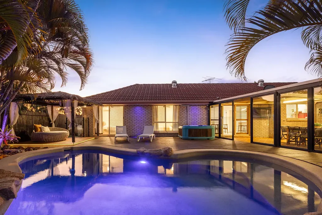 Tingalpa 5 Slaapkamer Family Sanctuary with Privacy & Luxury