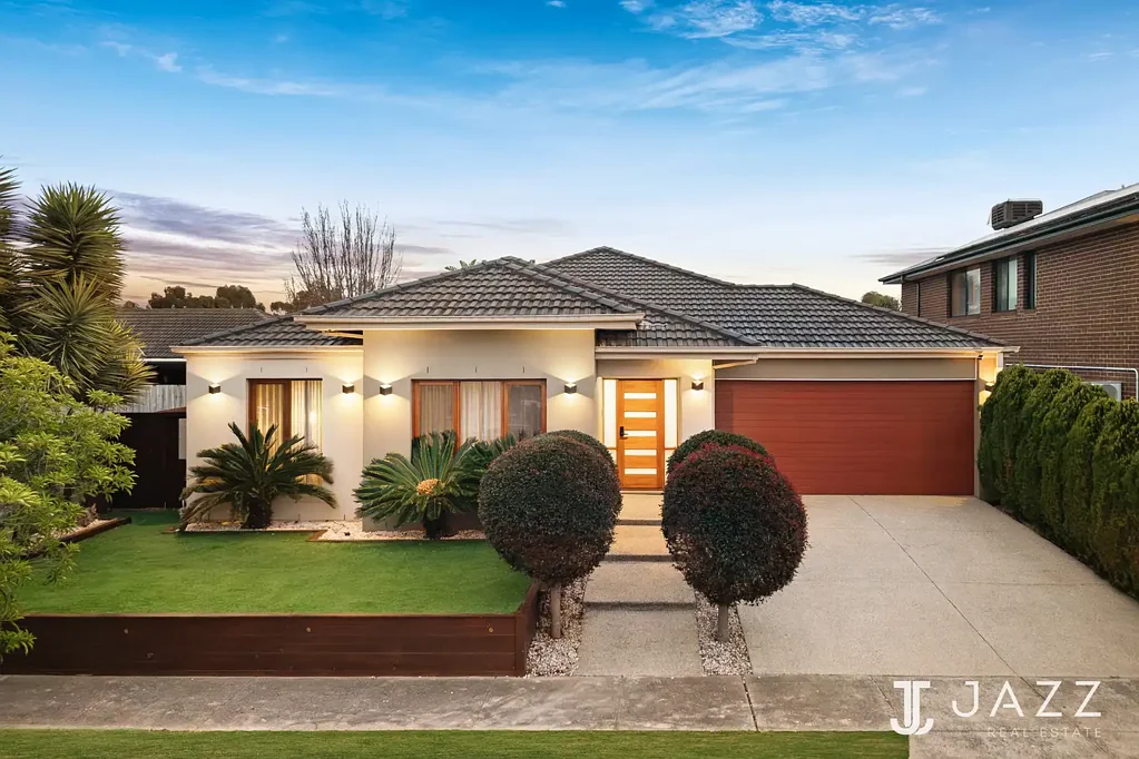 Point Cook 4ਬੈੱਡਰੂਮ Refined Family Luxury with Grand Proportions