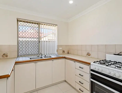 4/19 Hamerlsey Street, Midland, WA 6056, 3 Bedrooms, 1 Bathrooms, House