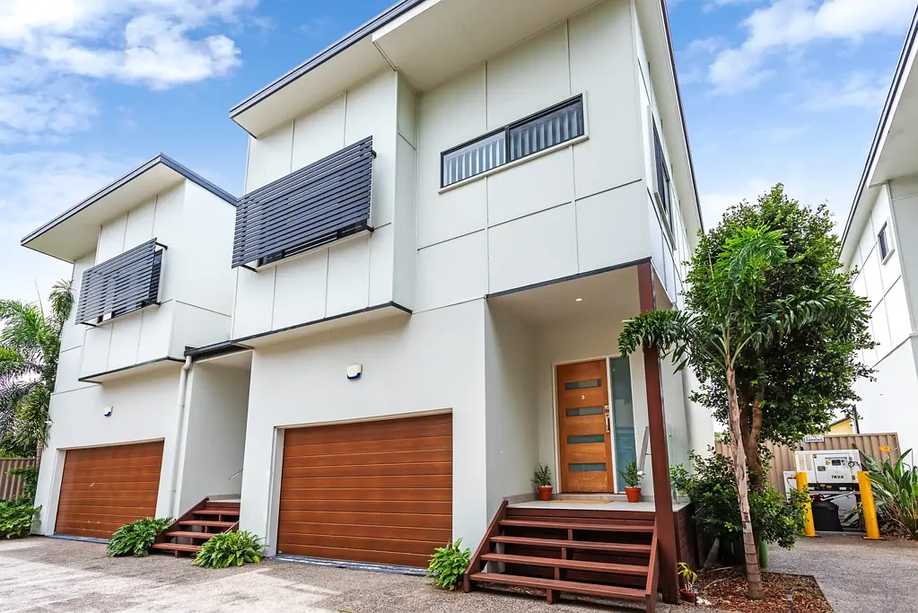 Southport 3房  Immediate Sale Required