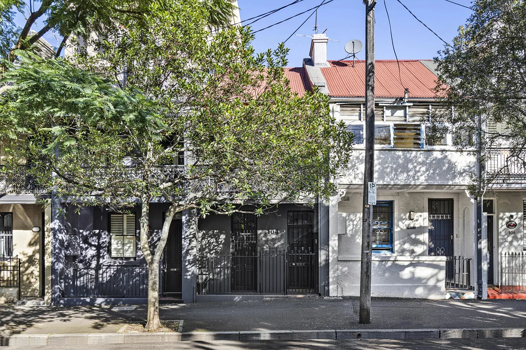 Darlinghurst 3 Slaapkamer North Facing - Timeless Victorian Charm in Darlinghurst's Most Coveted Enclave