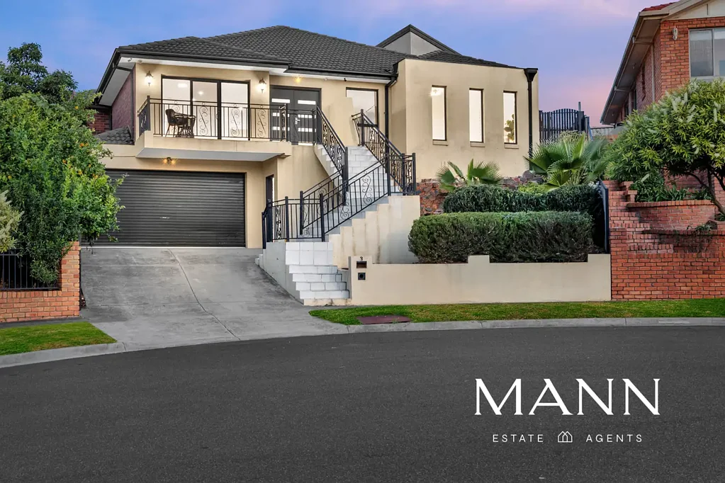 Epping 4침실 Spacious Family Home in Top Location with Uninterrupted Views