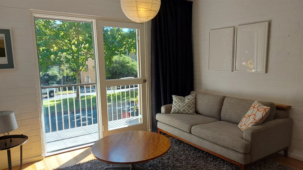 Brilliantly located inner north apartment