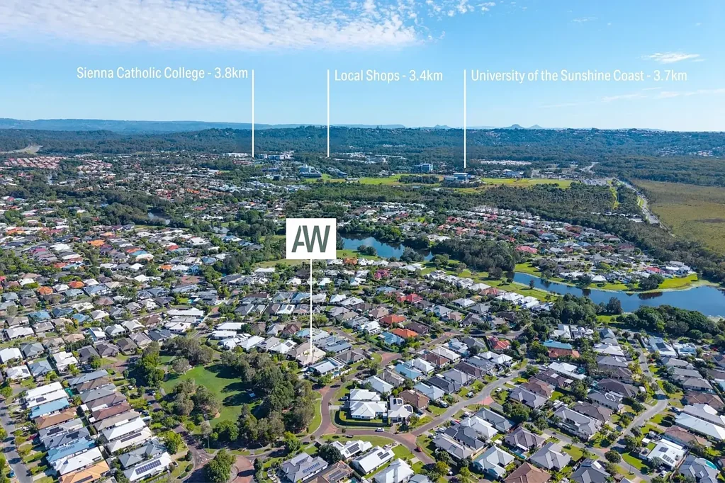 Sippy Downs 4房  Three Living Spaces and a Park on Your Doorstep