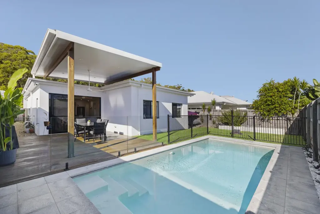 Baringa 4chambre Opposite Forest Reserve + Side Access!