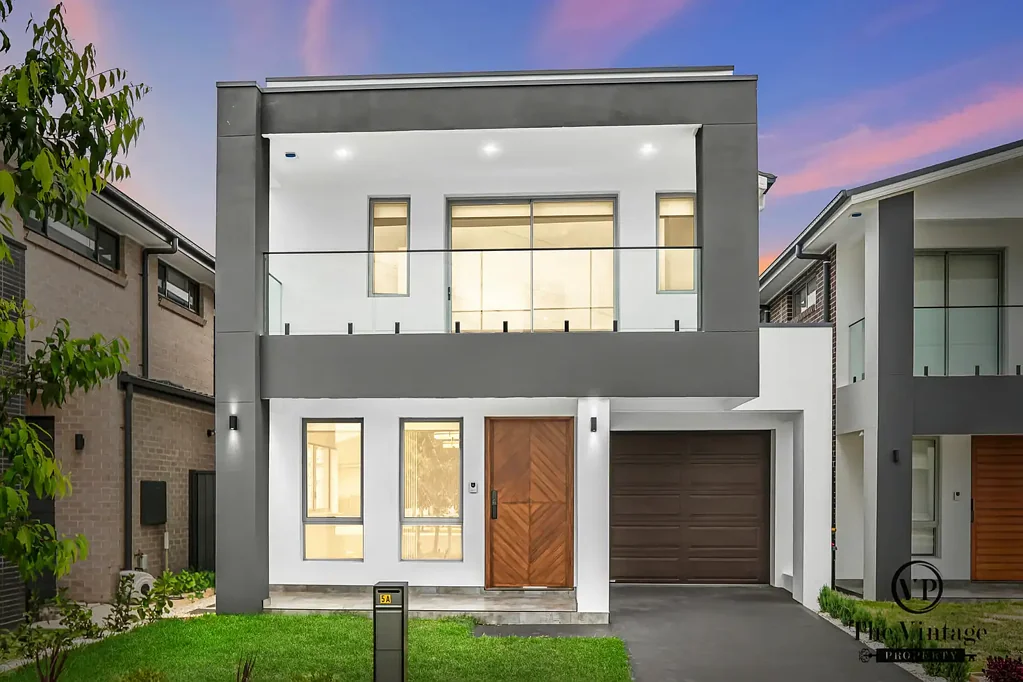 5A Sainsbury Road, Catherine Field, NSW 2557