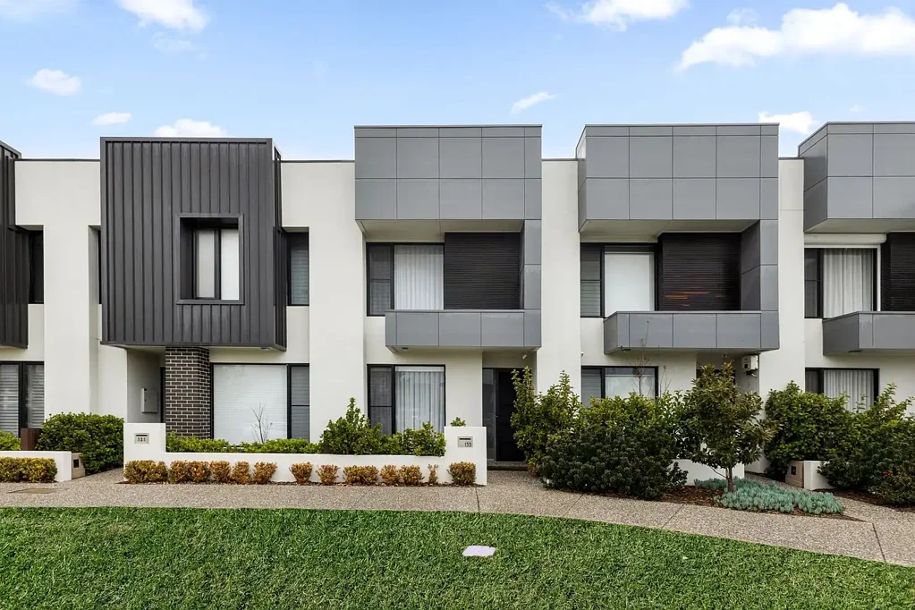 West Lakes 2غرفة نوم A Design-Led Townhouse Proving WEST is Best.