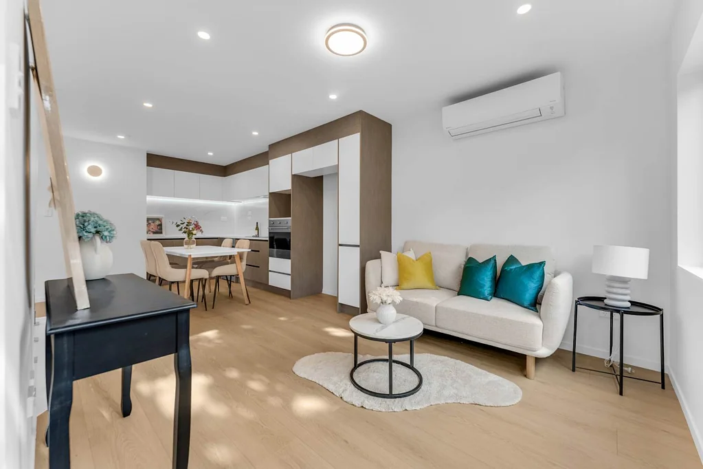 Howick 3कमरा Climb the Property Ladder with These Freehold,...