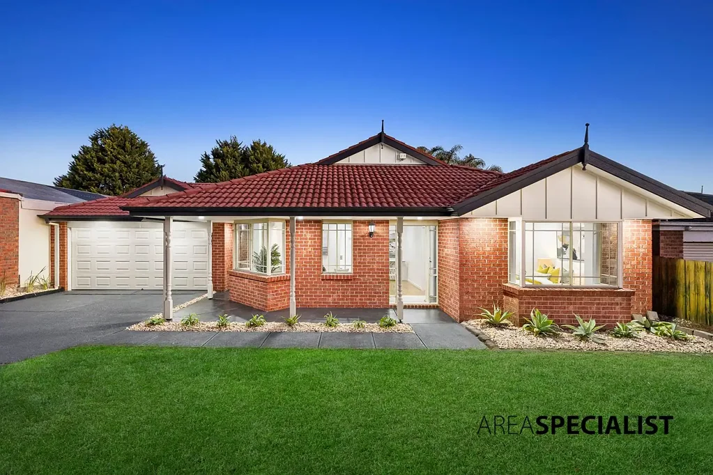 11 Forbes Avenue, Lynbrook, VIC 3975