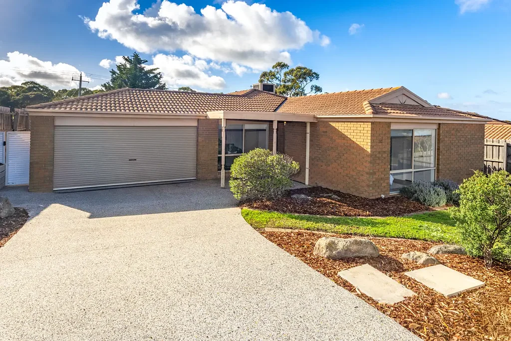 Sunbury 5Zimmer Updated Family Living on Approx. 774m² in Strathern Glen