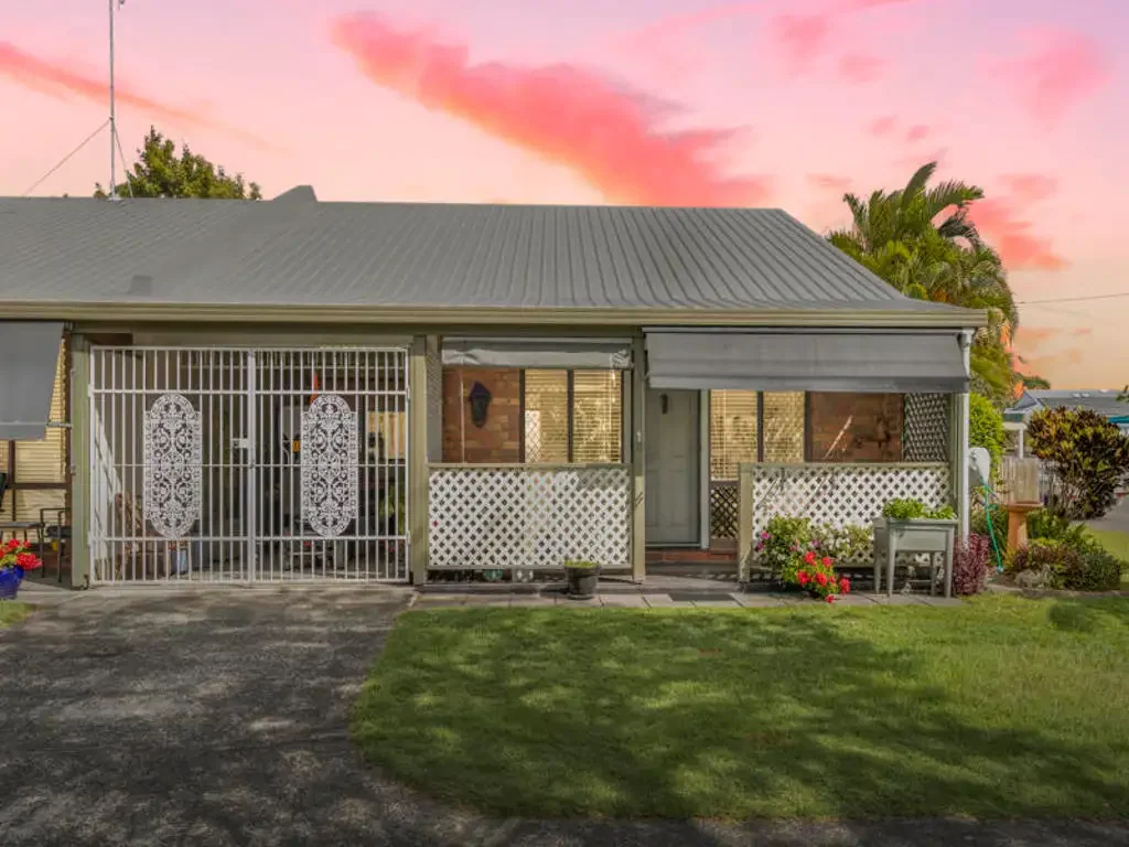 1/12 Denmans Camp Road, Torquay, QLD 4655