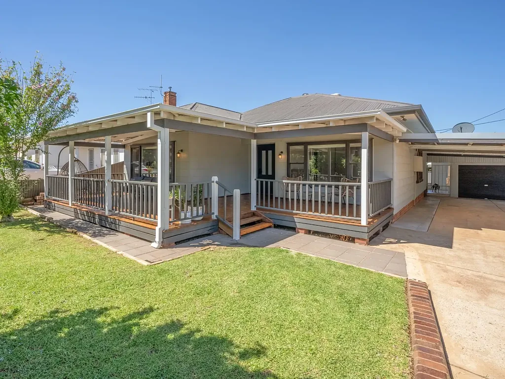 74 Noorilla Street, Griffith, NSW 2680
