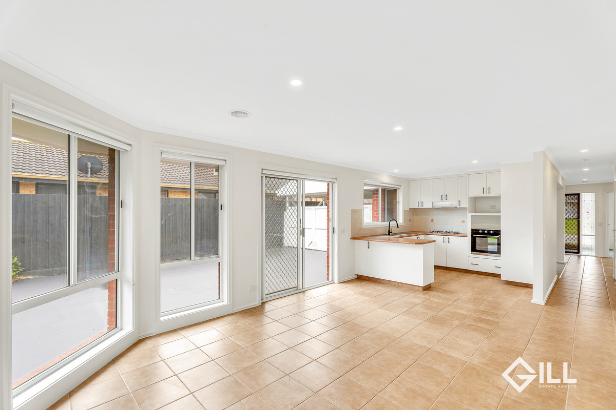 11 MICHELLE DR, BERWICK VIC 3806, 0 Kuwarto, 0 Banyo, House