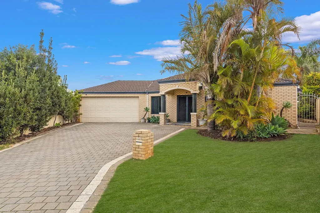 12 Gutha Retreat, Hocking, WA 6065