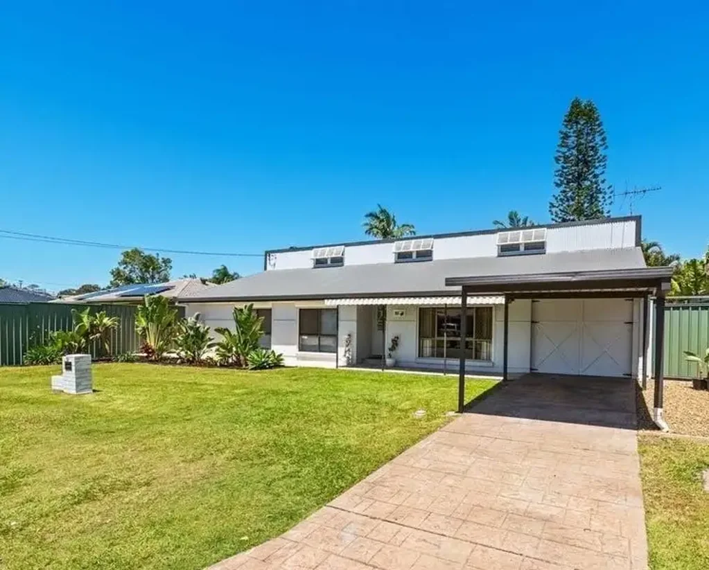 51 Harding Blvd, Mount Warren Park, QLD 4207, 3房, 2浴, House