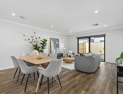 11 Sheniz Ave, Fraser Rise, Western Region, 3部屋, 2バスルーム, House