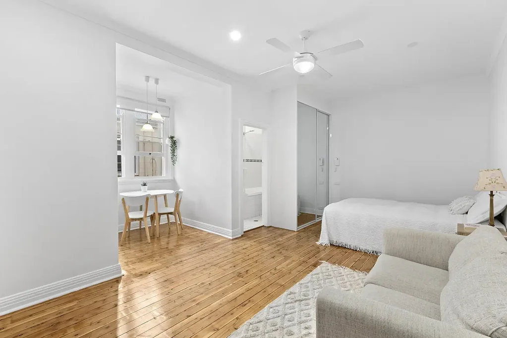 Bright & Airy Furnished Art Deco Studio Apartment