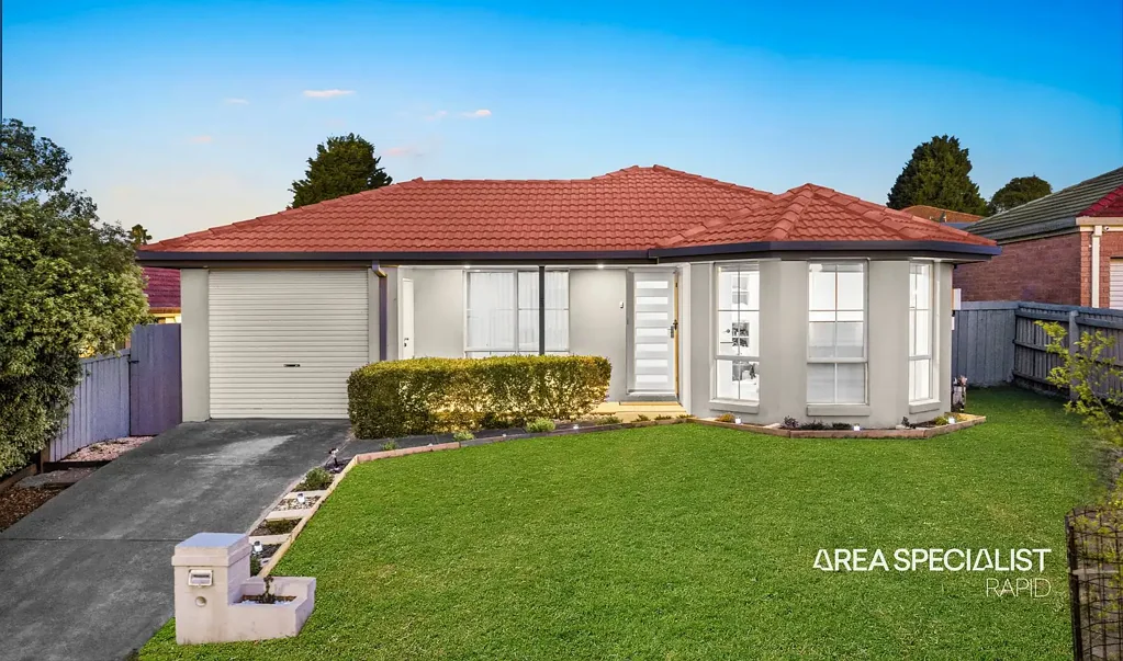 16 Sandhurst Mews, Hampton Park, VIC 3976