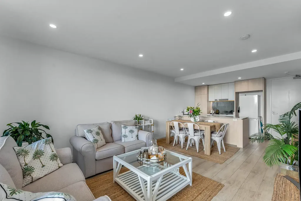 402/266 Stanhill Drive, Surfers Paradise, QLD 4217