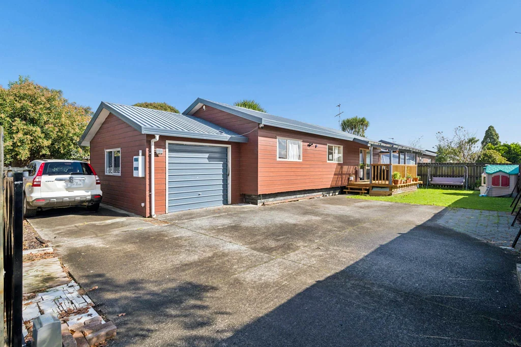 Takanini 3房  Family Home + Motivated Vendors = Great Buying!
