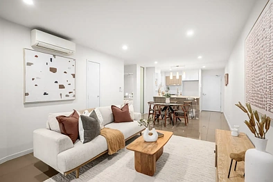 Upper Mount Gravatt 2房 现代生活，无与伦比的地理位置，坐拥开阔的东北向美景 MODERN LIVING IN AN UNBEATABLE LOCATION WITH SWEEPING NORTH-EAST FACING VIEWS