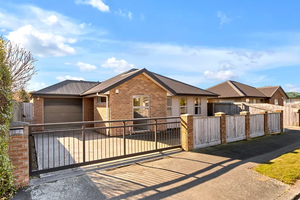 Casebrook 2 Bedroom Secure, Stylish and Convenient Over 60's