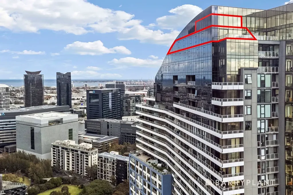 Docklands 3房 42层绝版顶层 私人电梯入户 半层专属空间 城湾无遮挡视野 私享娱乐露台 四车位配置 空中圣殿奢居 A Sky-High Masterpiece of Prestige and Privacy

** By Private Appointment Only **