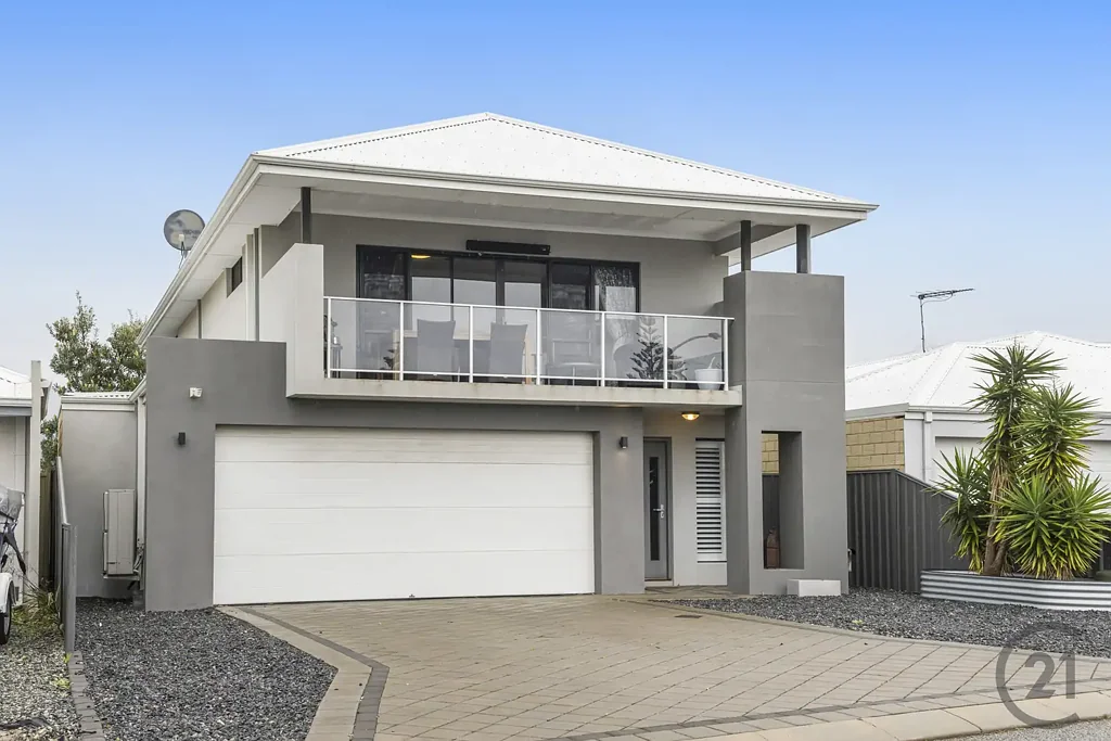 Wannanup 3部屋 Sophisticated Coastal Living with Flexible Dual Living Potential