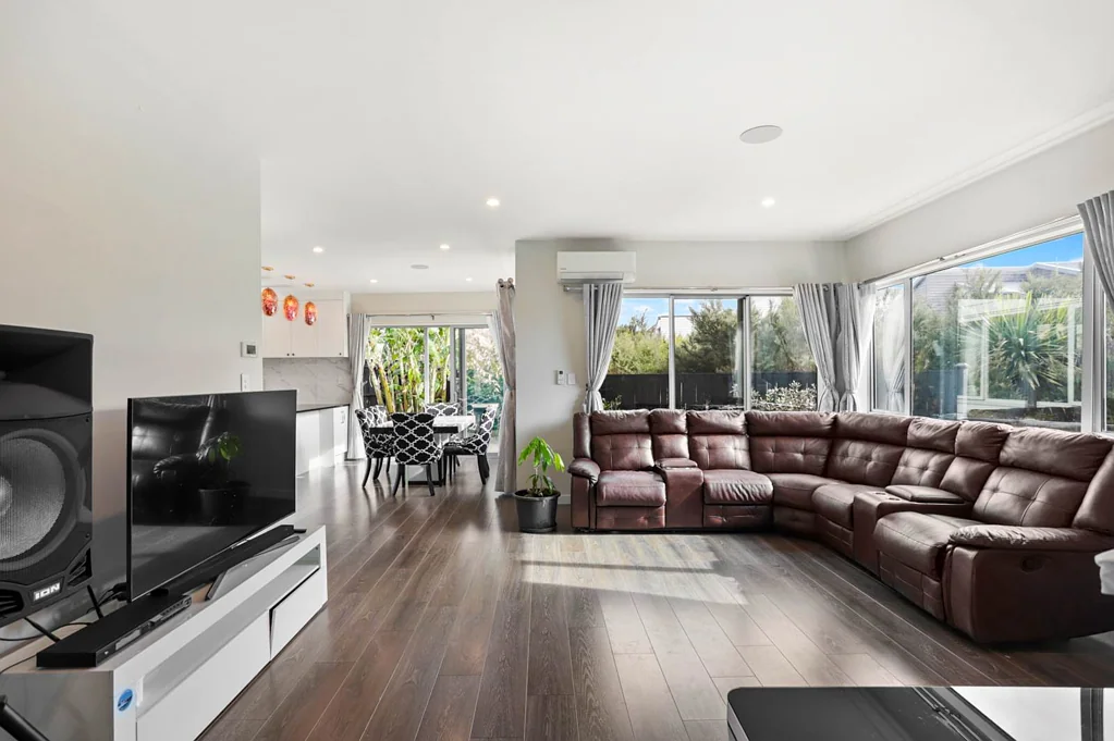 Hobsonville 6房  6-Bedroom Family Home in Hobsonville