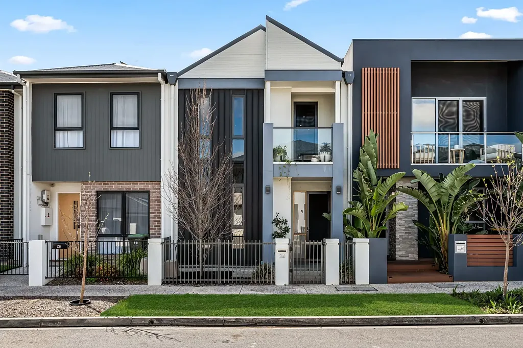 24 Winpirra Circuit, Lightsview, SA 5085
