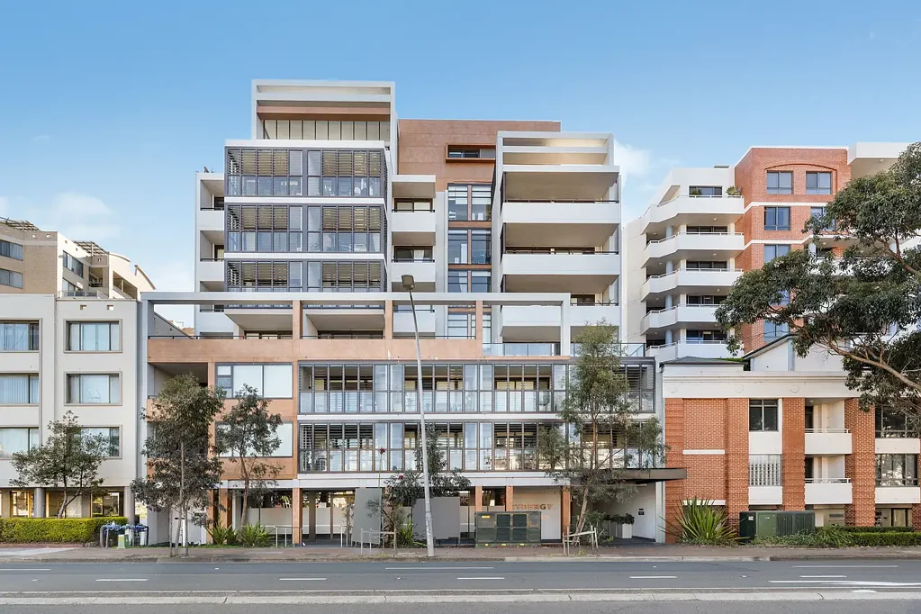 Unique Contemporary Apartment in the Heart of Hornsby