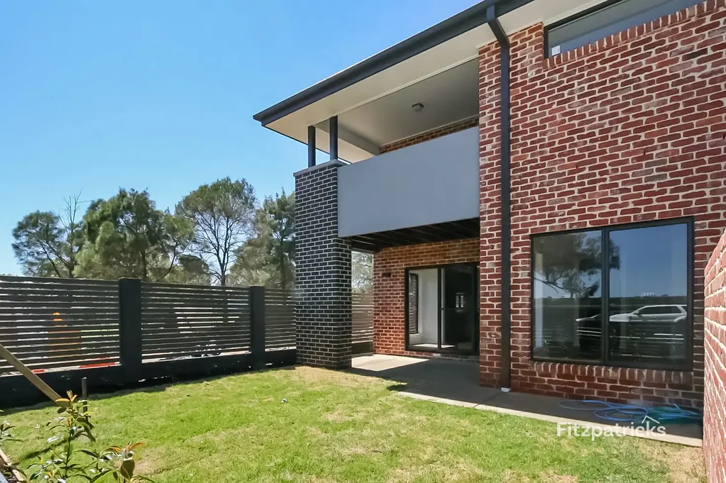 Modern Central Living